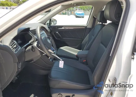 2023 Volkswagen Tiguan Se из США, поврежденный, VIN 3VVNB7AX8PM111974